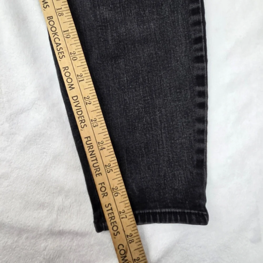 Forever 21+ Jeans Women 18 Black High Rise Skinny Faded Denim Excellent‎
